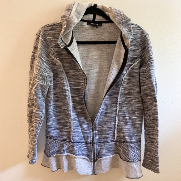 Style & Co Sweatshirt Comfy Gray Zip-Up Hoodie Medium EUC - Picture 3 of 6